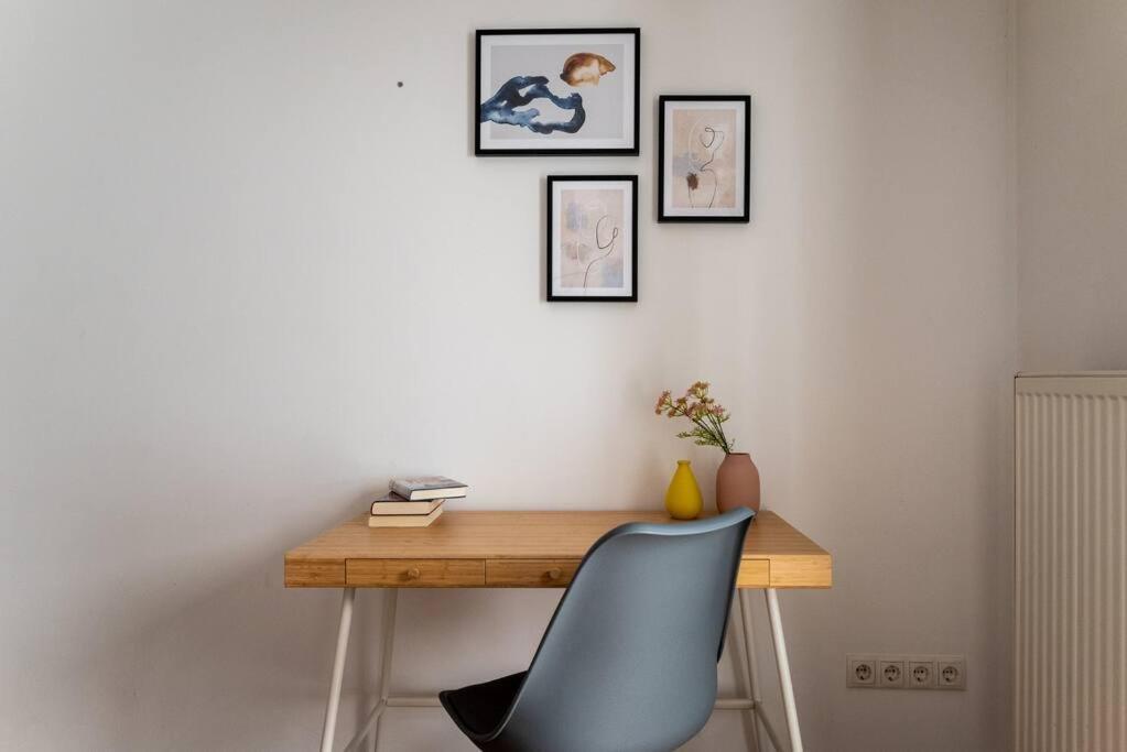 Neat 1Br Duplex By Metro And Center By Hm Apartment Wina Bagian luar foto